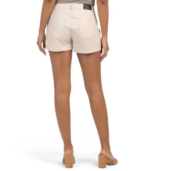 BOD & CHRITENSEN WOMEN SOFT CREAM LEATHER FASHION SHORTS 🩳 - Picture 2 of 2